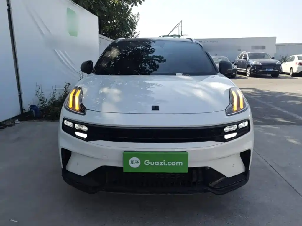Lynk & Co 06 — миниатюра 3