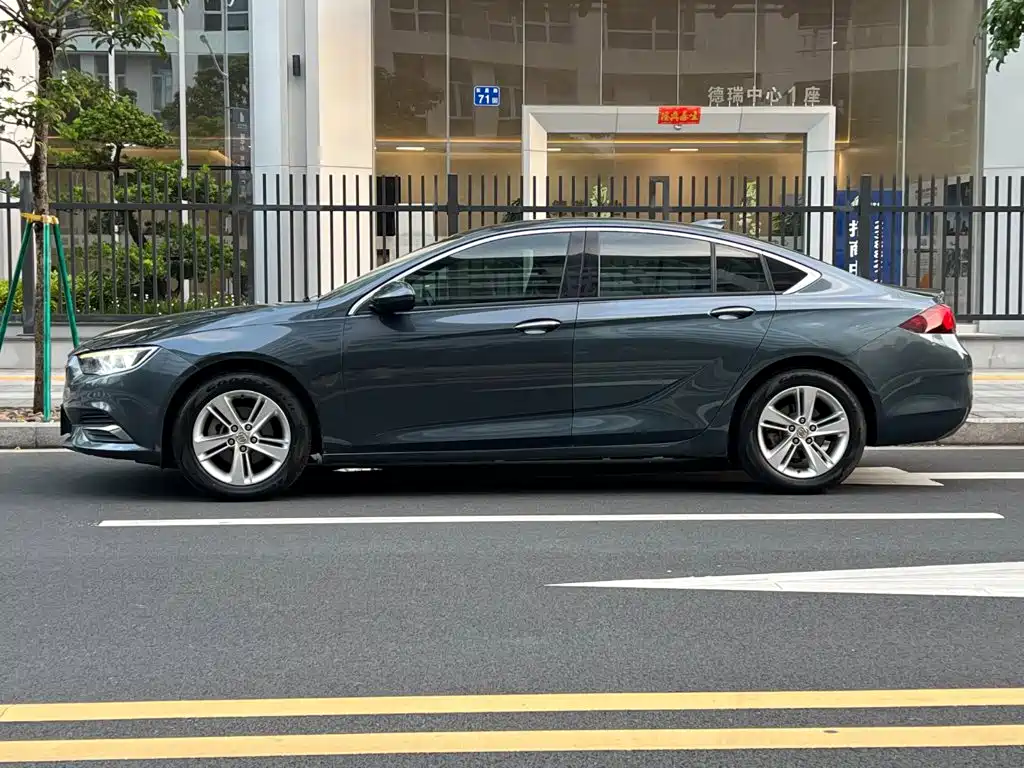 Buick Regal — миниатюра 26