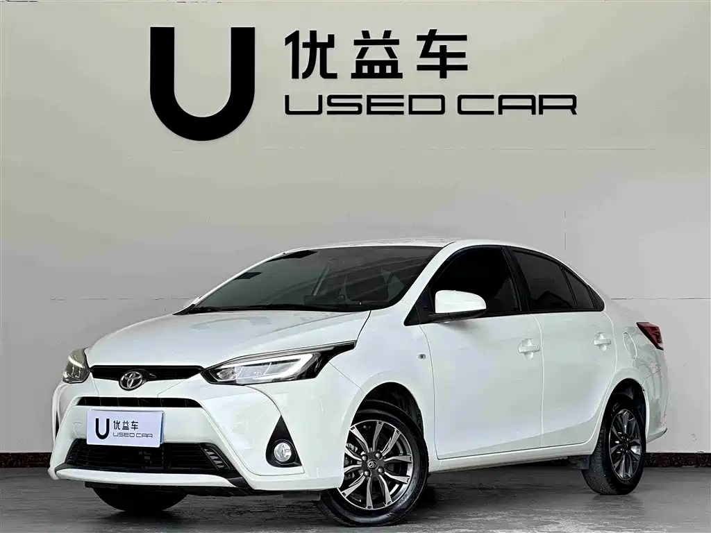 Toyota Yaris L 2020
