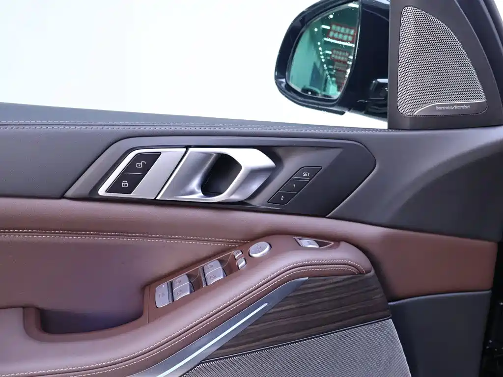 BMW X5 — миниатюра 17