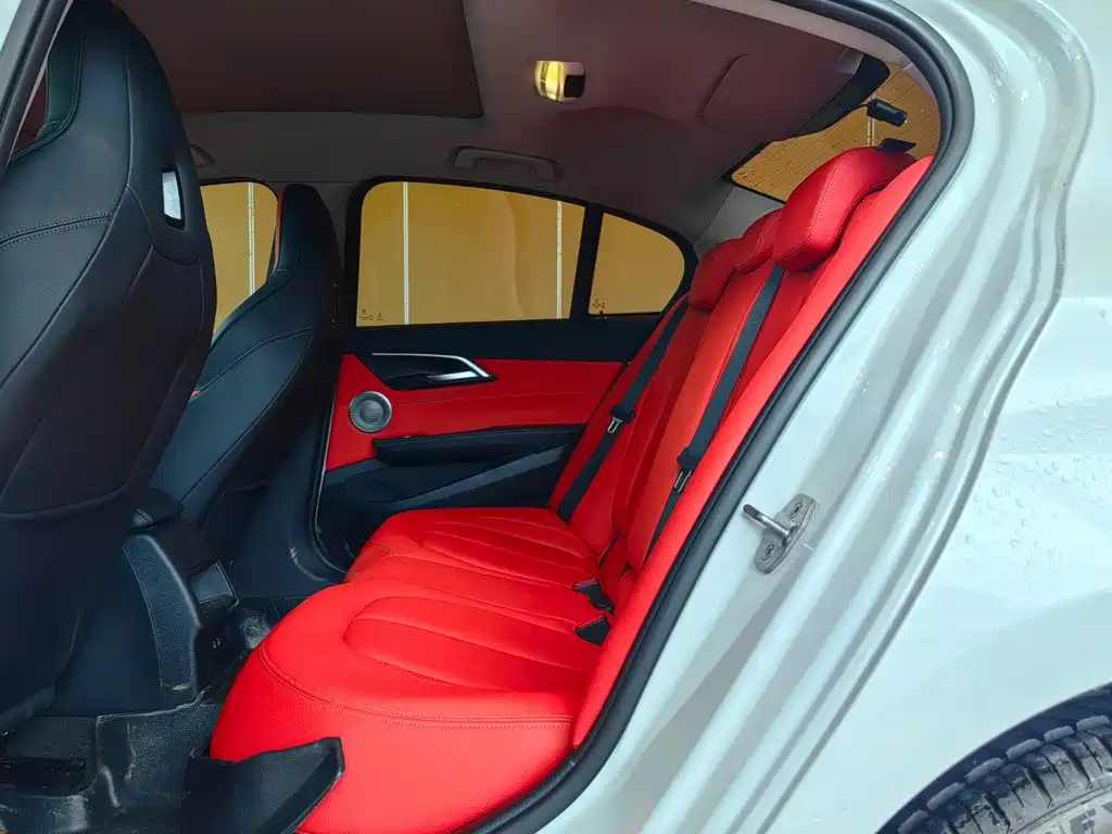 BMW 1 Series — миниатюра 12