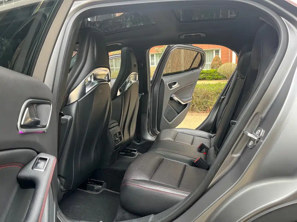 Mercedes-Benz GLA A MG 2017 AMG GLA 45 4MATIC