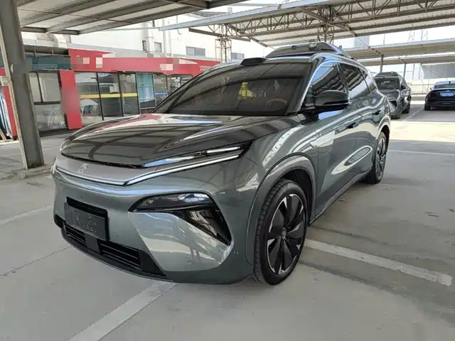 2025 BYD Tang