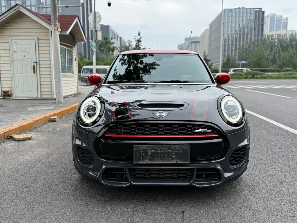 MINI JCW