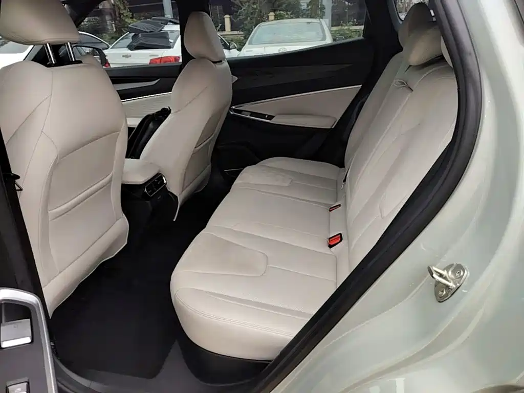 Geely Boyue — миниатюра 17