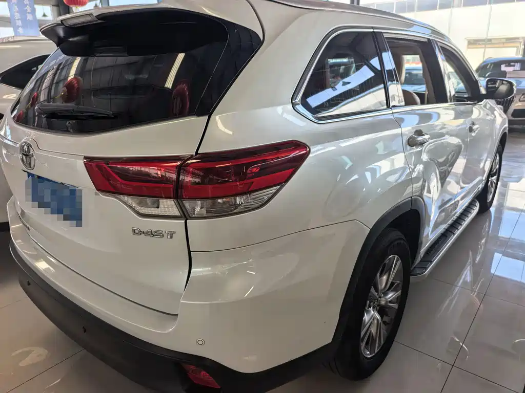Toyota Highlander — миниатюра 4