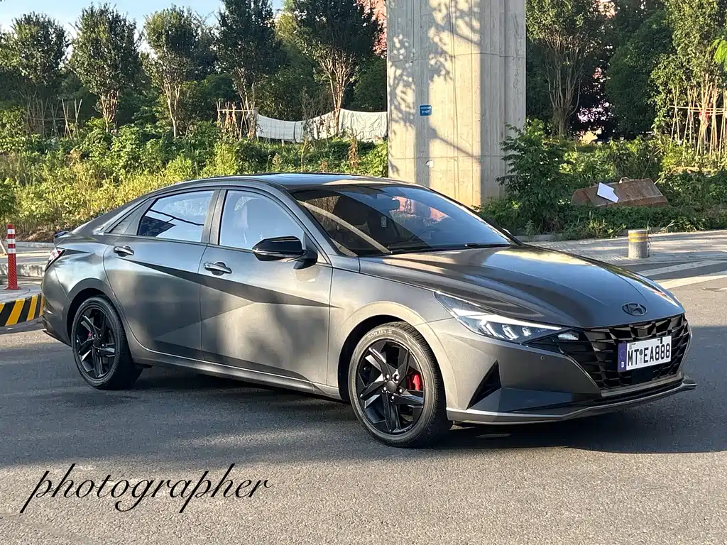 MODERN ELANTRA