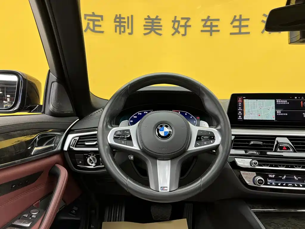 BMW 5 Series — миниатюра 32