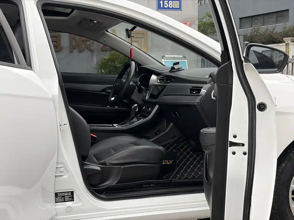 Geely Emgrand — миниатюра 7