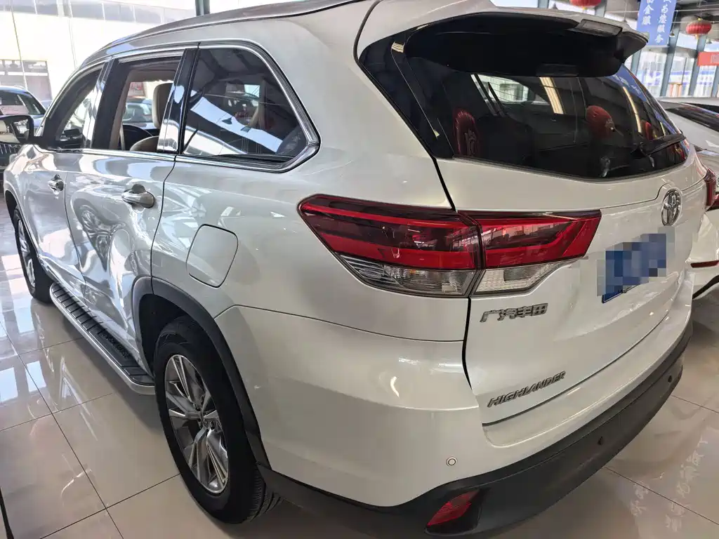 Toyota Highlander — миниатюра 5