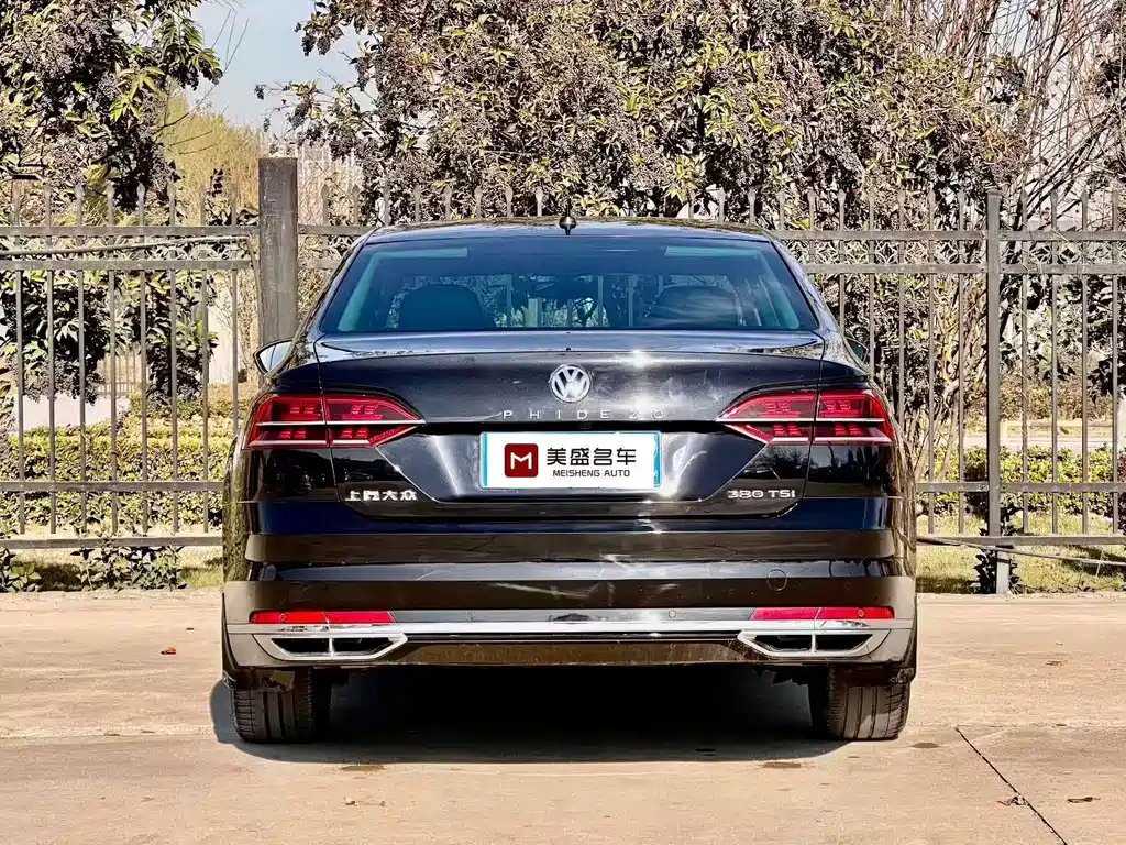 Volkswagen Phideon — миниатюра 8