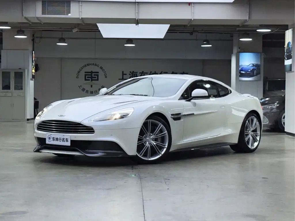 Купить Aston Martin Vanquish
