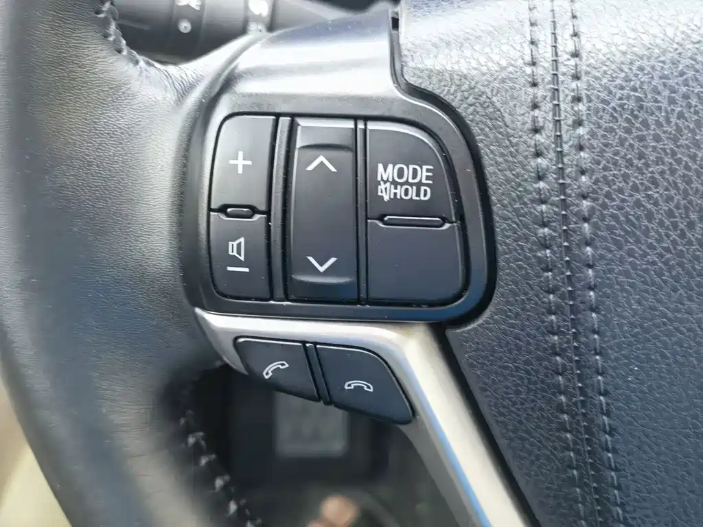 Toyota Highlander — миниатюра 21