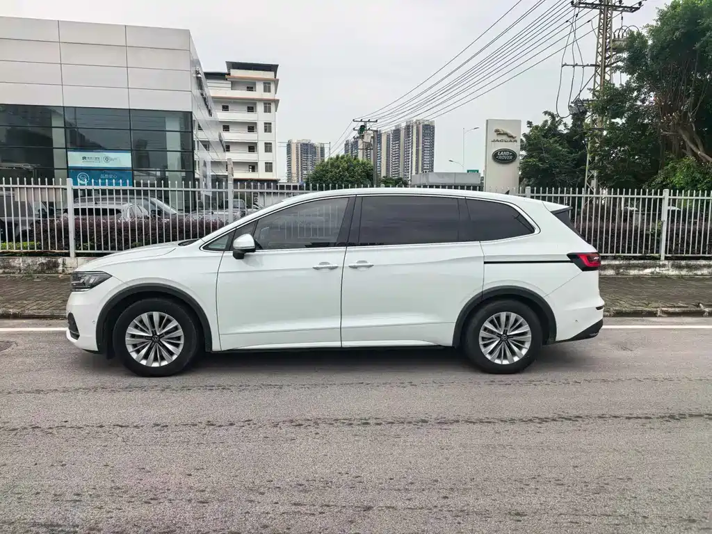 Volkswagen Viloran — миниатюра 2
