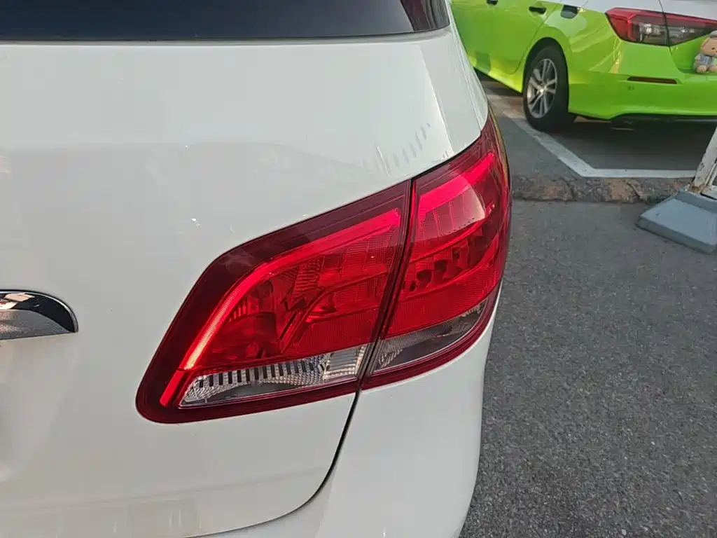 Mercedes-Benz B-Class — миниатюра 8