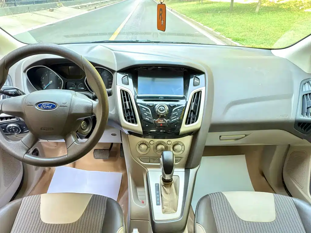 Ford Focus — миниатюра 8