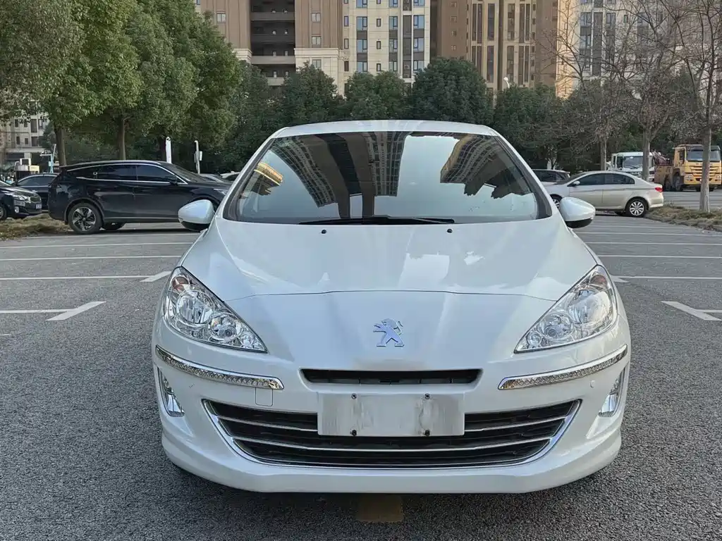 Peugeot 408 — миниатюра 2
