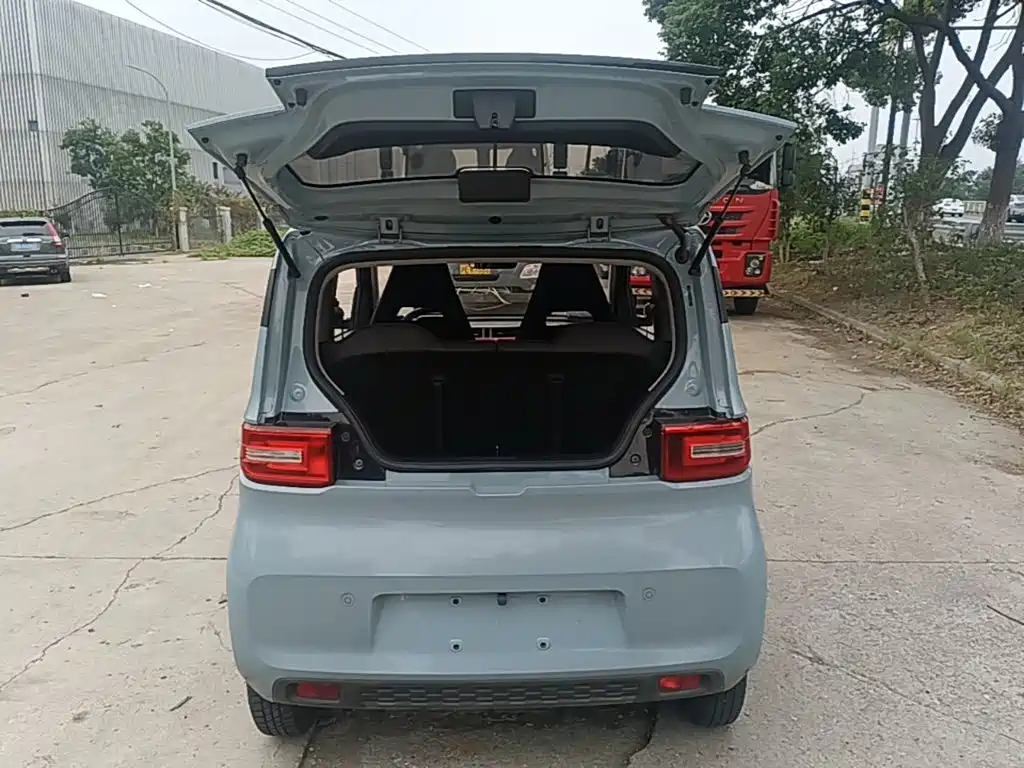 Wuling MINIEV — миниатюра 19