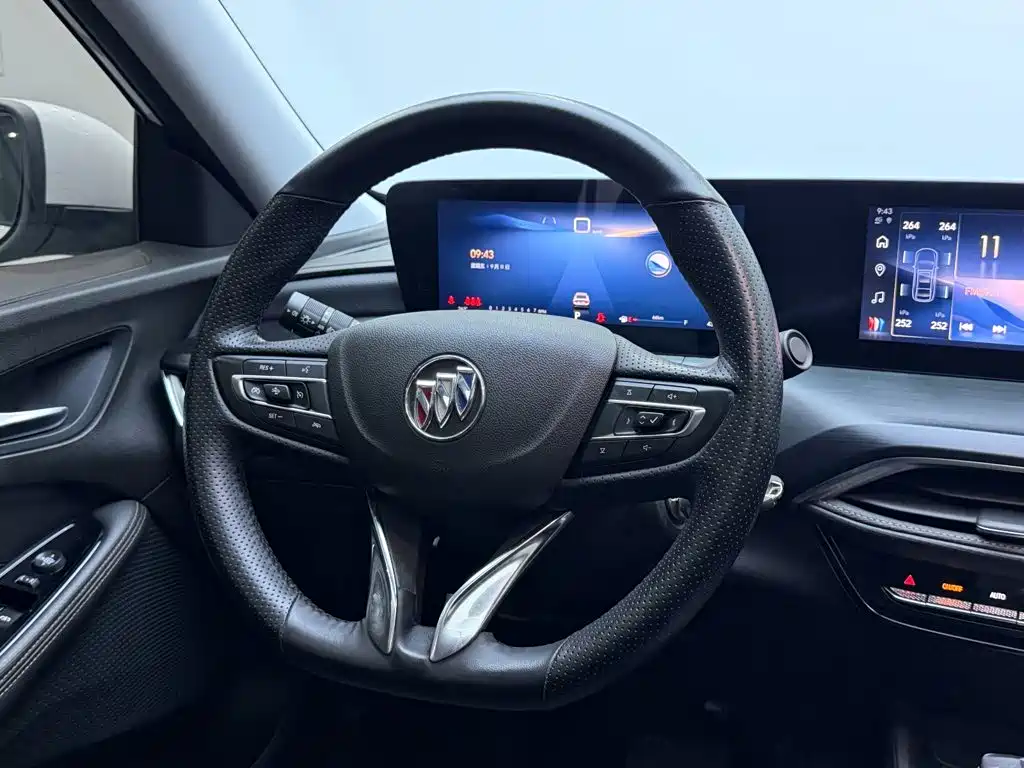 Buick Verano — миниатюра 15