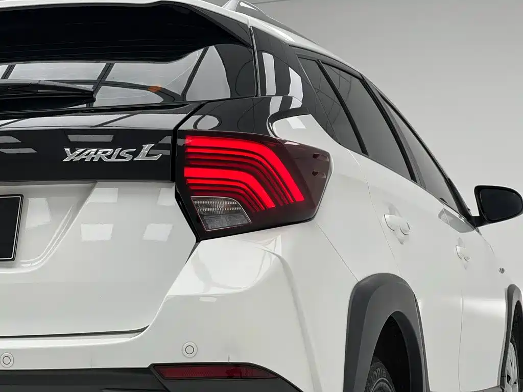 Toyota Yaris L — миниатюра 14