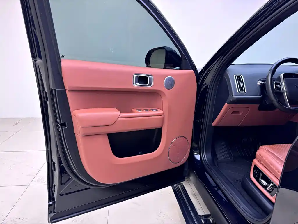 Li Auto Li L8 — миниатюра 8