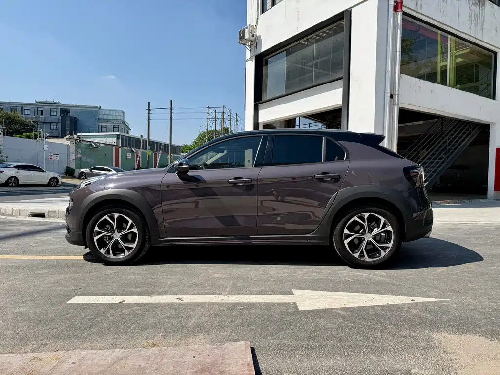 Lynk & Co 02 — миниатюра 7