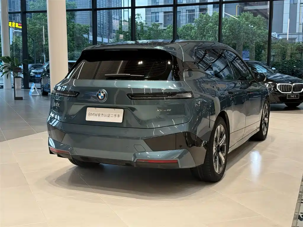 BMW iX — миниатюра 8