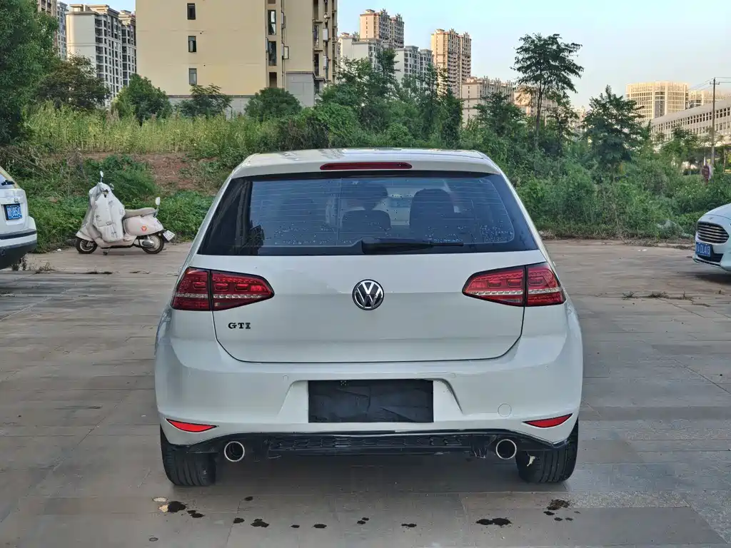 Volkswagen Golf — миниатюра 8