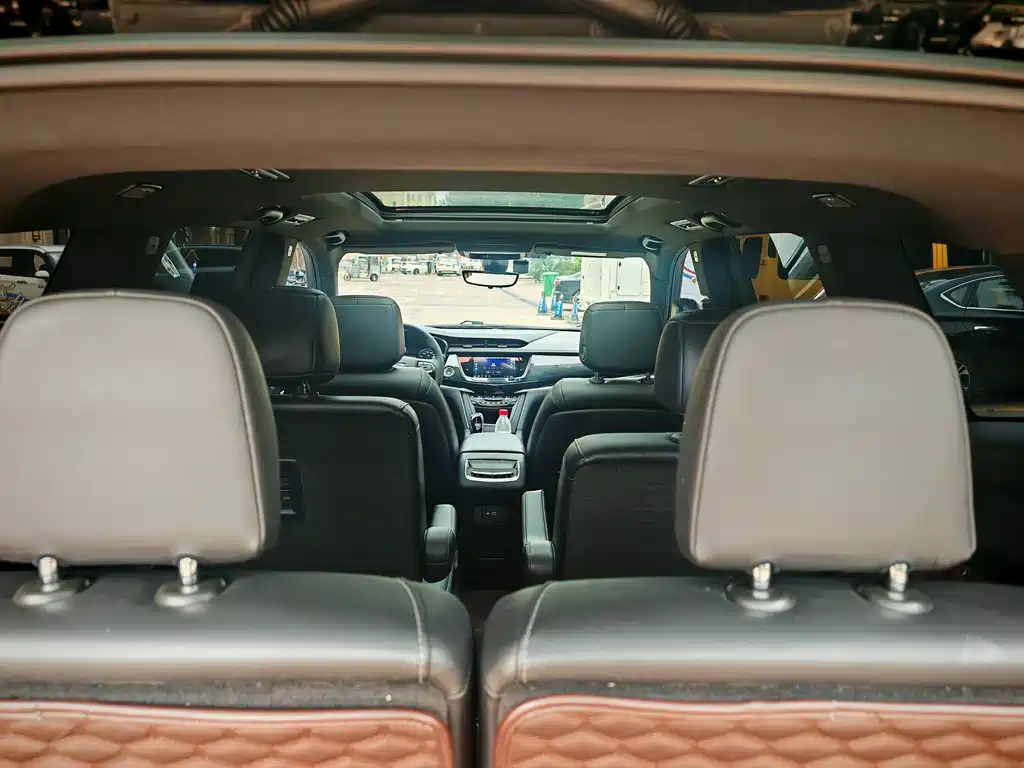 Cadillac XT6 — миниатюра 13