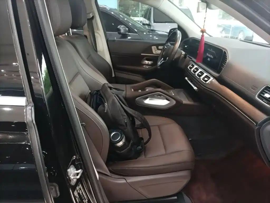 Mercedes-Benz GLE (Import) — миниатюра 25