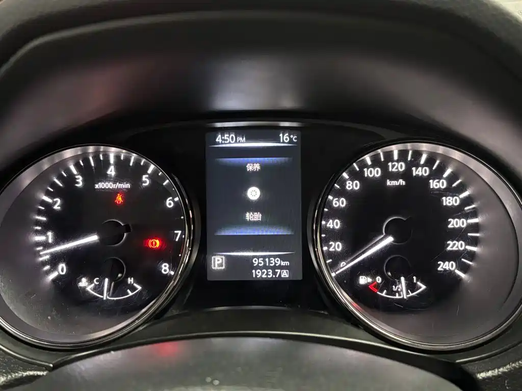 Nissan Qashqai — миниатюра 21