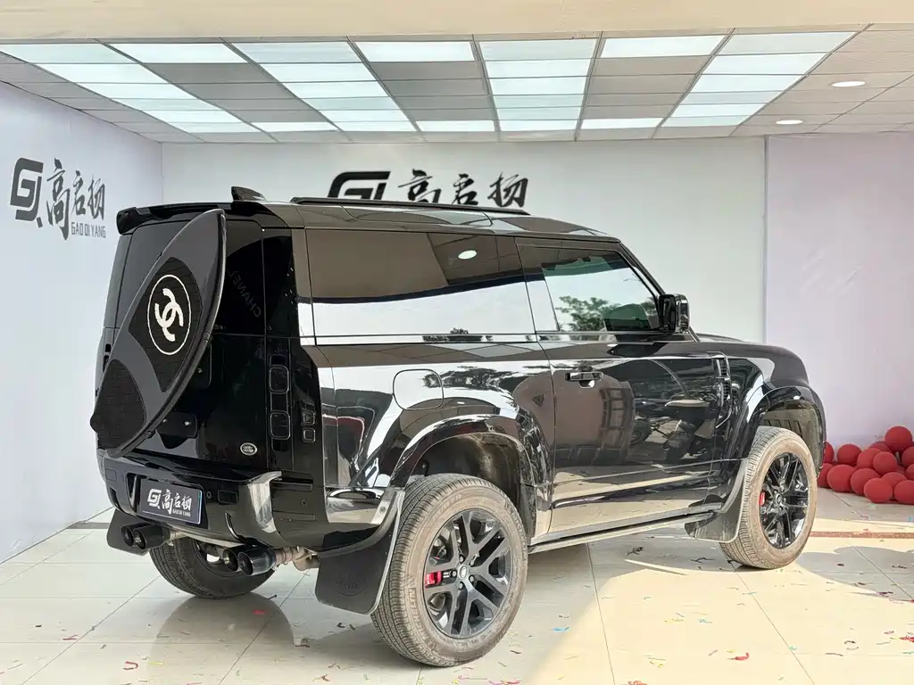 Land Rover Defender — миниатюра 27