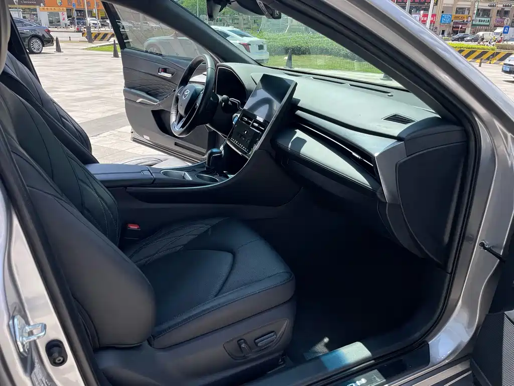 Toyota Avalon — миниатюра 13