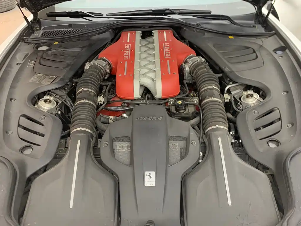 Ferrari GTC4Lusso 6.3L V12, фото 6