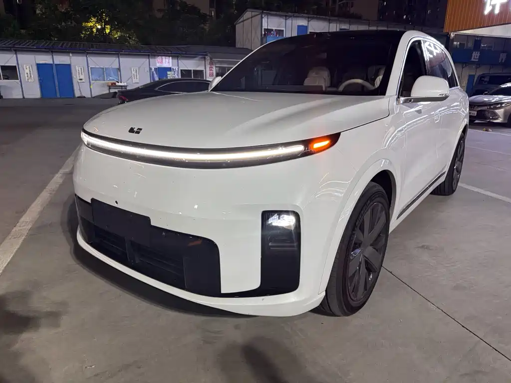 Li Auto Li L8