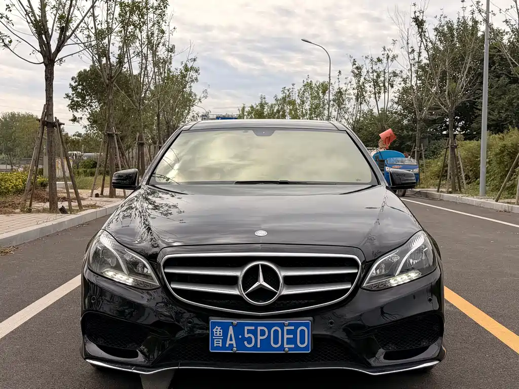 Mercedes-Benz E-Class — миниатюра 2