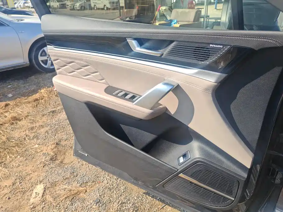 BYD Tang New Energy — миниатюра 7