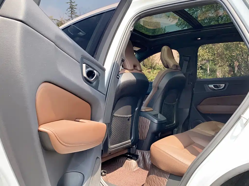 Volvo XC60 — миниатюра 15
