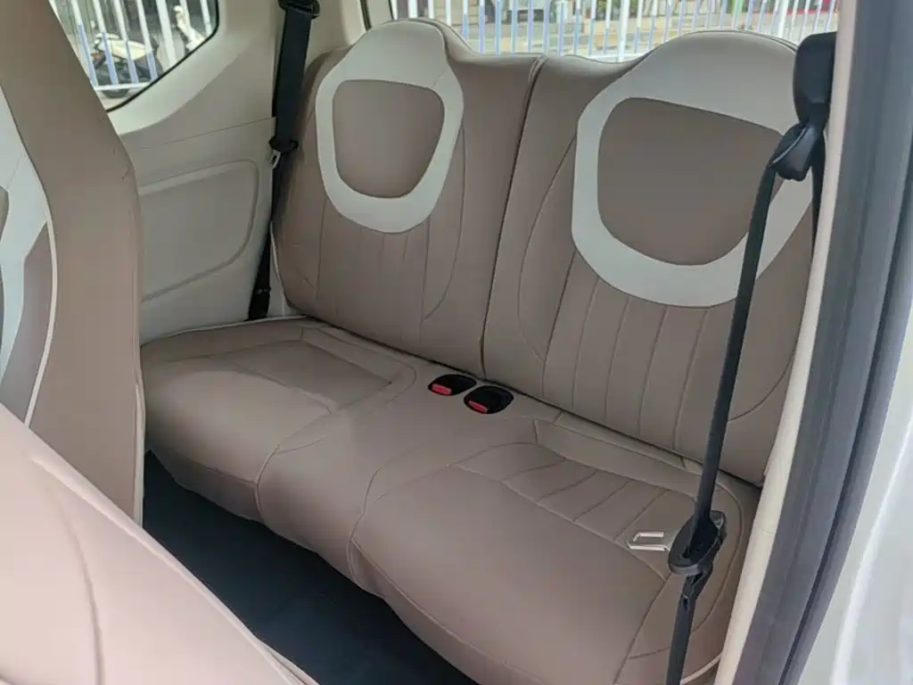 Wuling MINIEV — миниатюра 17