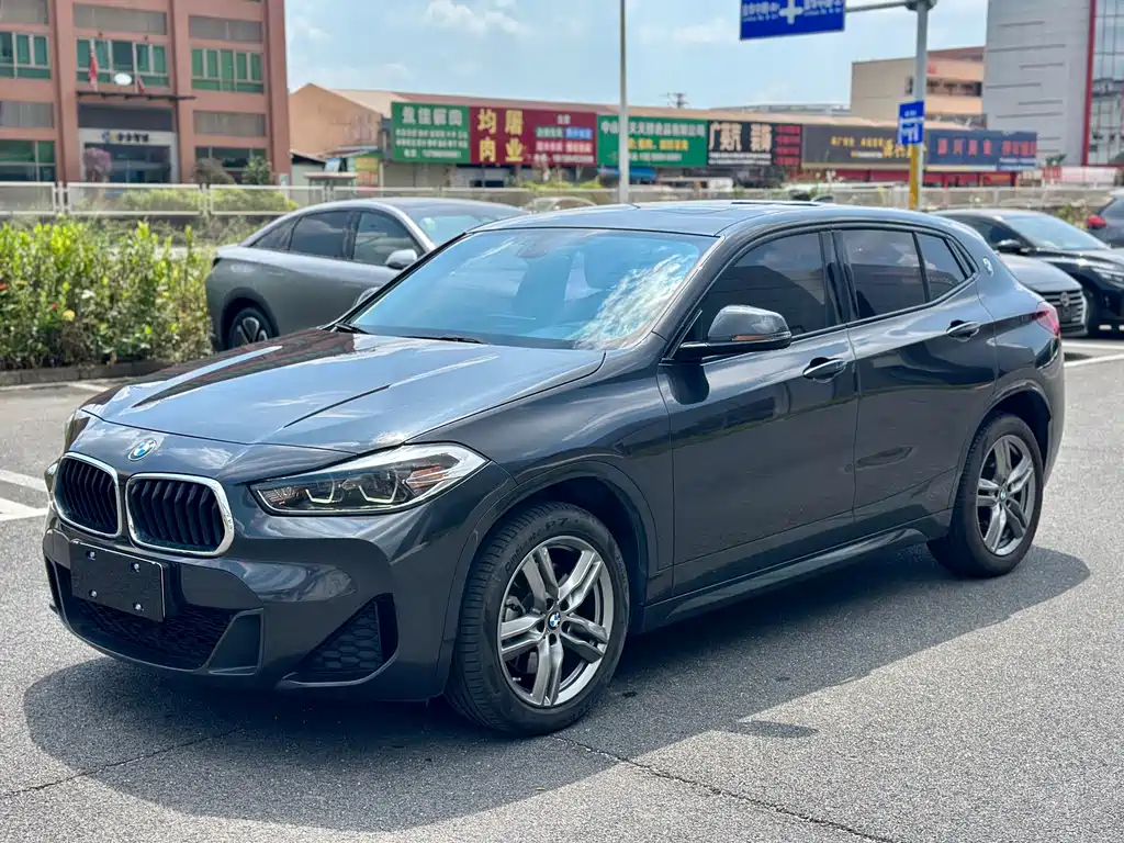 BMW X2