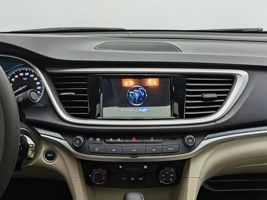Buick Excelle — миниатюра 12
