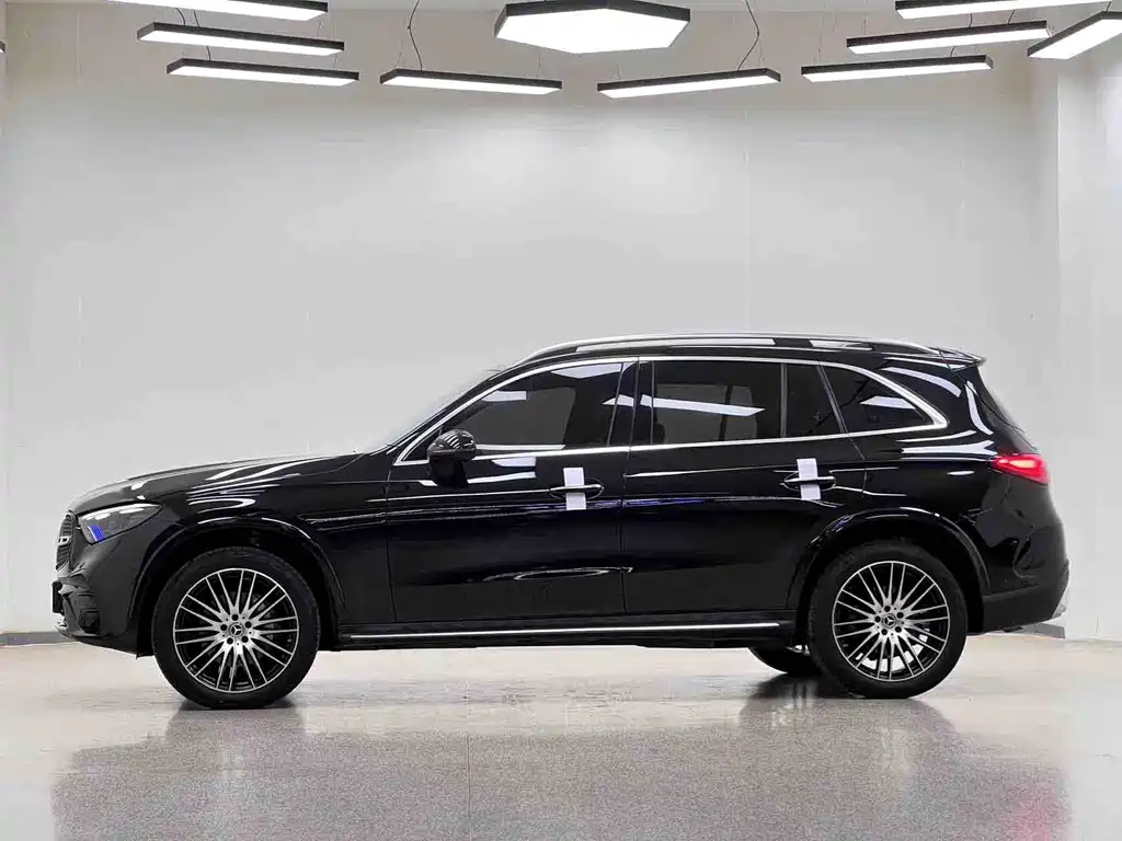 Mercedes-Benz GLC 2023 GLC 300 L 4MATIC Luxury 7 мест
