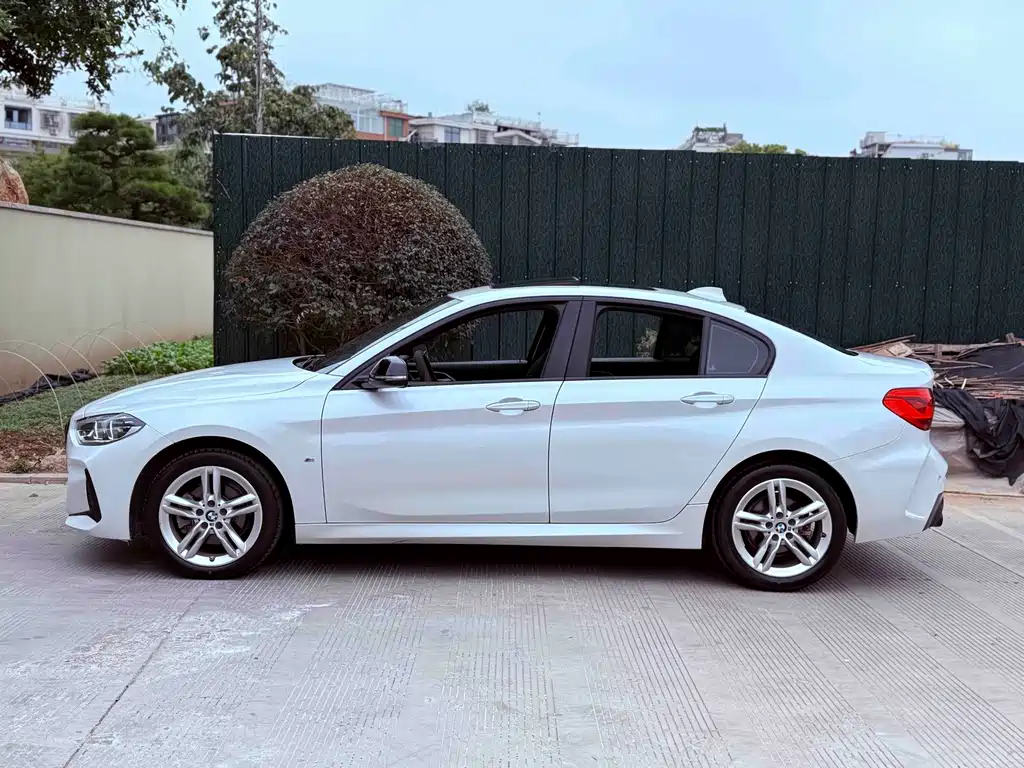 BMW 1 Series — миниатюра 10