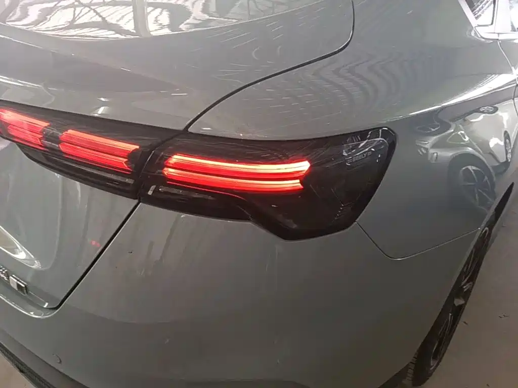 Geely Binrui — миниатюра 8