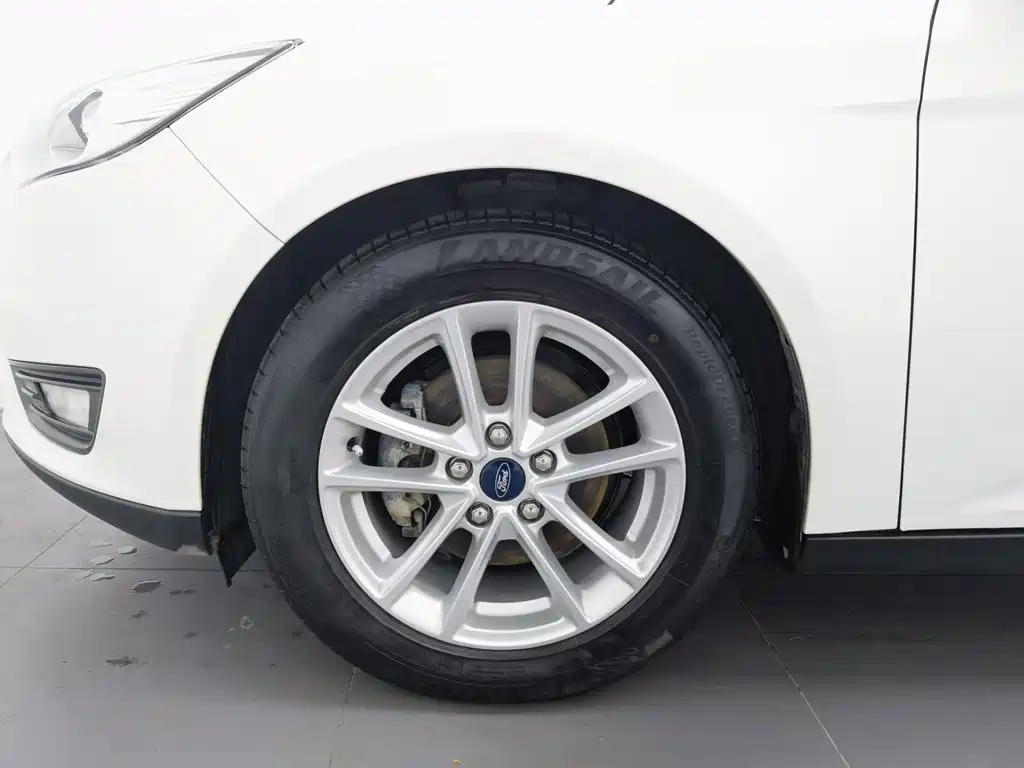 Ford Focus — миниатюра 17
