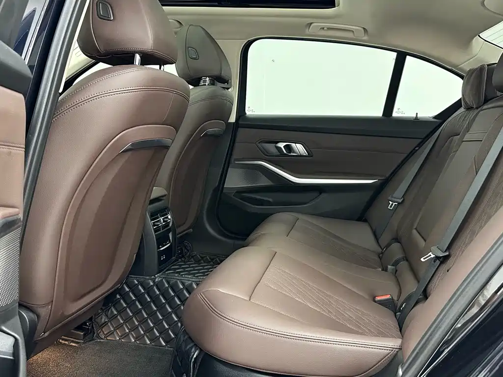 BMW 3 Series — миниатюра 8