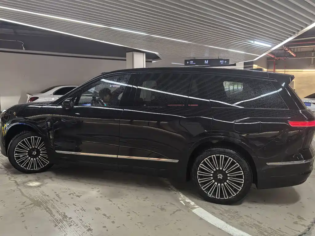 NIO ES8 2026 мест Executive Luxury