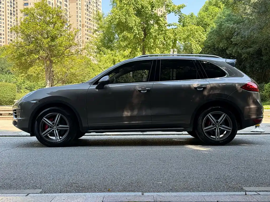 Porsche Cayenne 2012 3.6L