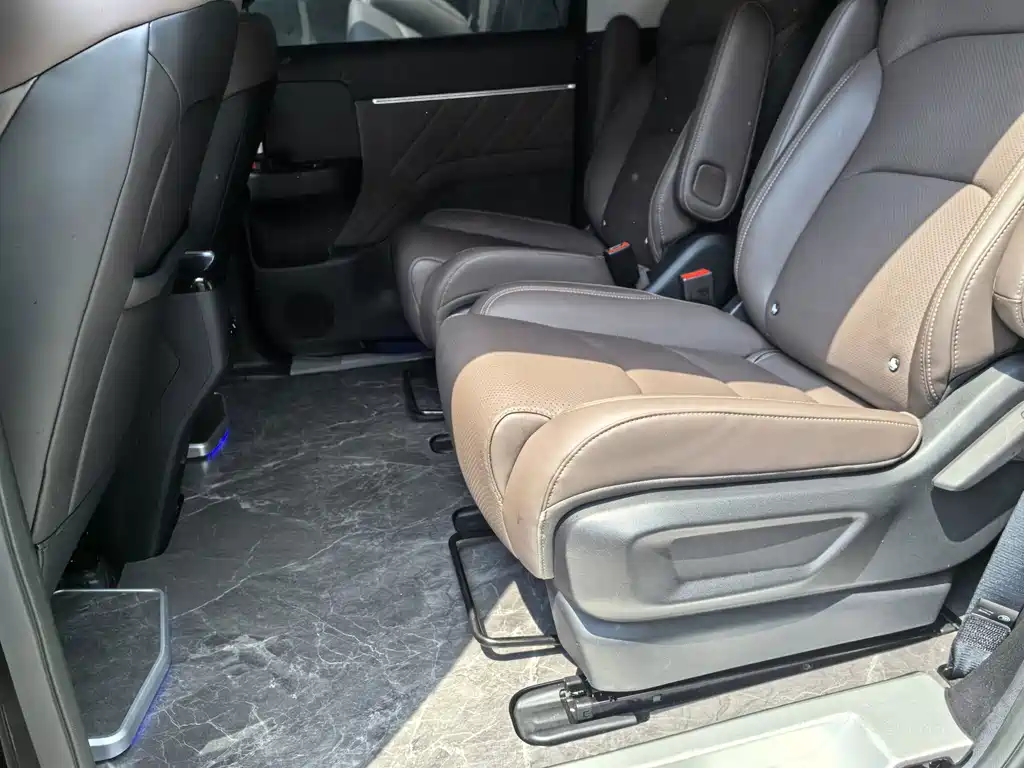 Wuling Звездный свет 730 Новая энергия — миниатюра 7