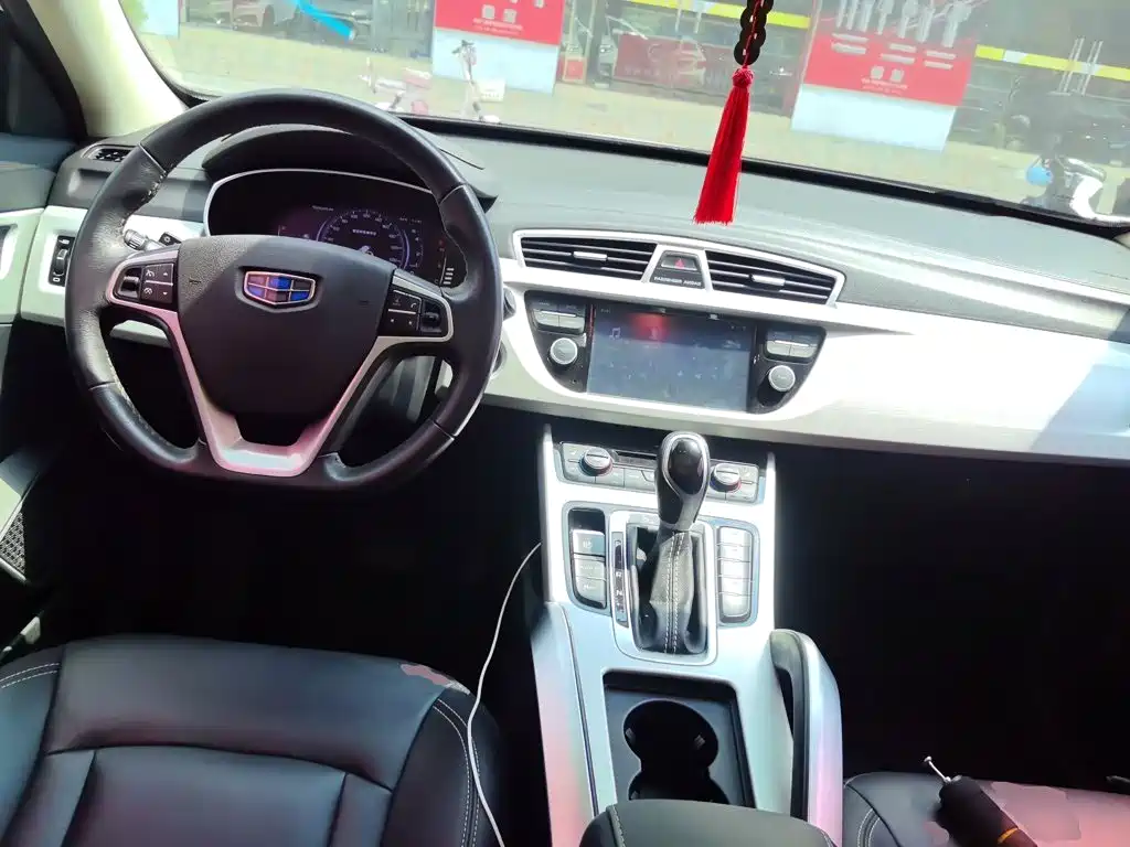 Geely Boyue — миниатюра 5